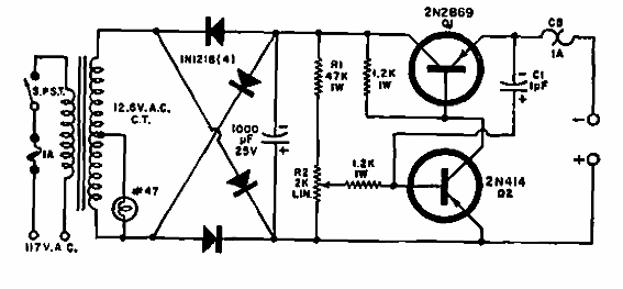 Fuente de alimentación variable de 12 V x 700 mA 
